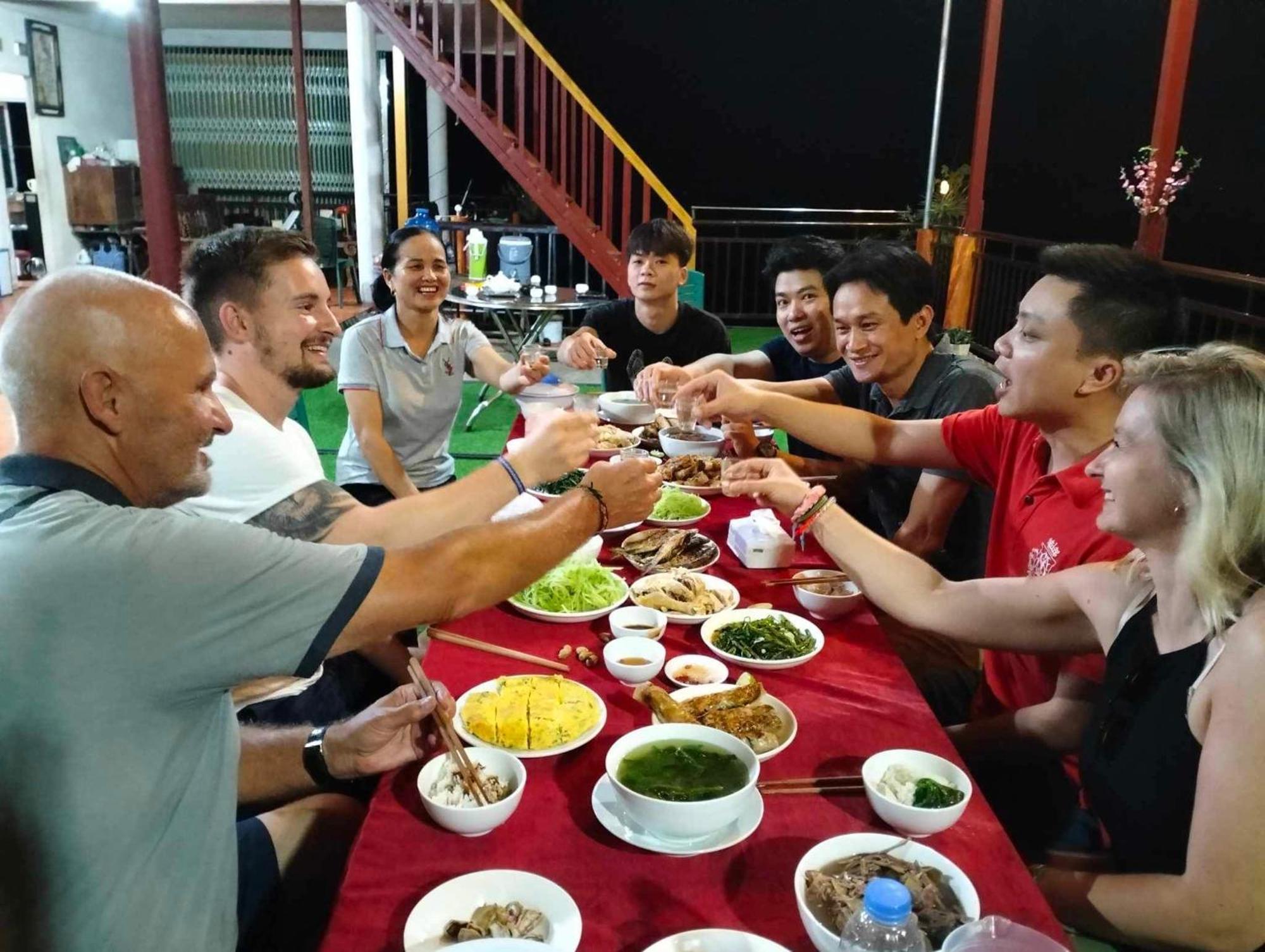 Ba Be Homestay - Nha Nghi Tran Thuc Bac Kan المظهر الخارجي الصورة